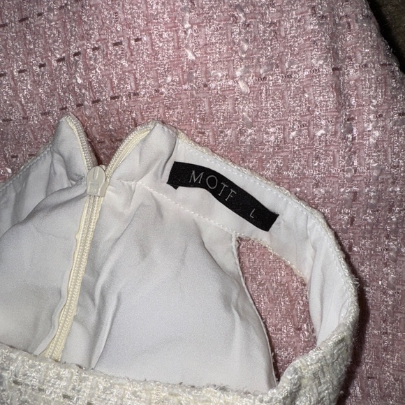 MOTF PREMIUM TWO-TONE HALTER TWEED DRESS - Picture 5 of 11